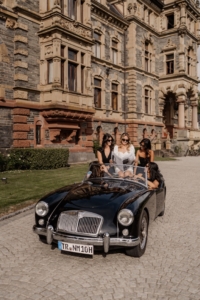 MGA,Schloss Lieser, Oldtimer, Oldtimerfahrten, Hochzeitsfahrten, Ausflugsfahrten, Trier, Moselregion, Weinberge, Hochzeitsauto