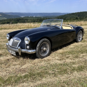 MGA Roadster, Oldtimer, Oldtimerfahrten, Hochzeitsfahrten, Ausflugsfahrten, Trier, Moselregion, Weinberge, Hochzeitsauto